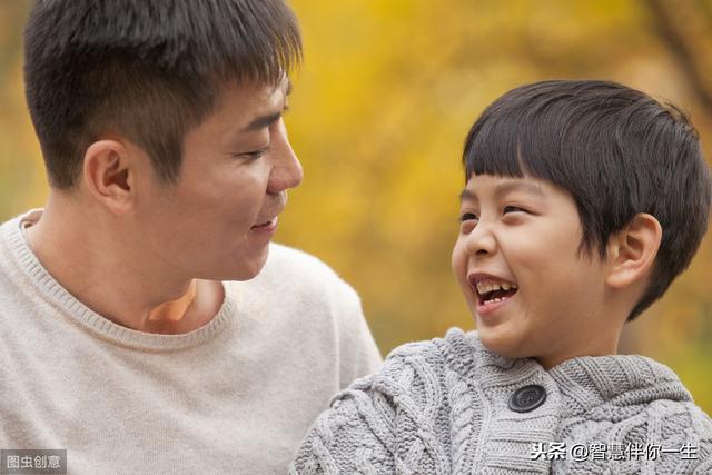 父母们应当要重视孩子的“两面派”行为