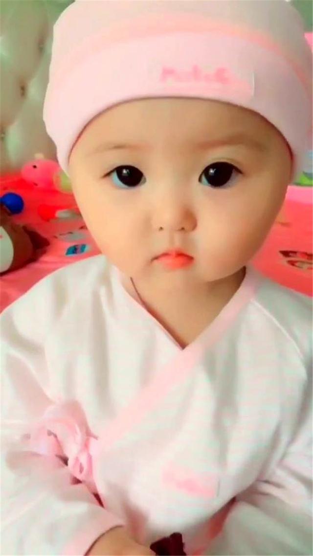 吃葡萄能让胎儿眼睛变大？孕妈坚持吃葡萄，孩子出生后宝妈懵了