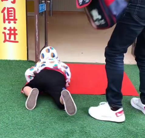 幼儿园开学了，大型儿童苦情灾难片正在热映，老师：我太难了