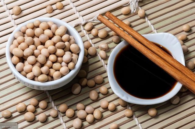 辟谣：孕期吃酱油宝宝会变黑？这10个孕期谣言你中了几个