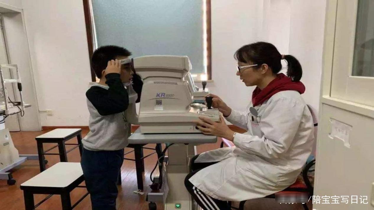 很多孩子黑眼珠“消失不见”，只因这种玩具，医生坦言：恢复不了