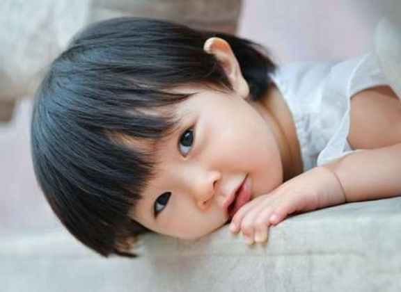 堵不如疏！3招教你解决孩子沉迷手机，别让孩子疏远你