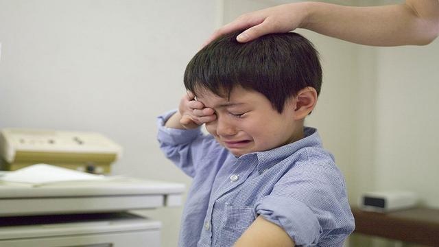 孩子偷东西了，是打是骂还是当作没看见？这是我听过最妥善的答案