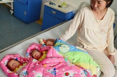 顺利产下三胞胎，宝妈母乳仍然吃不完，4点母乳经验值得学习
