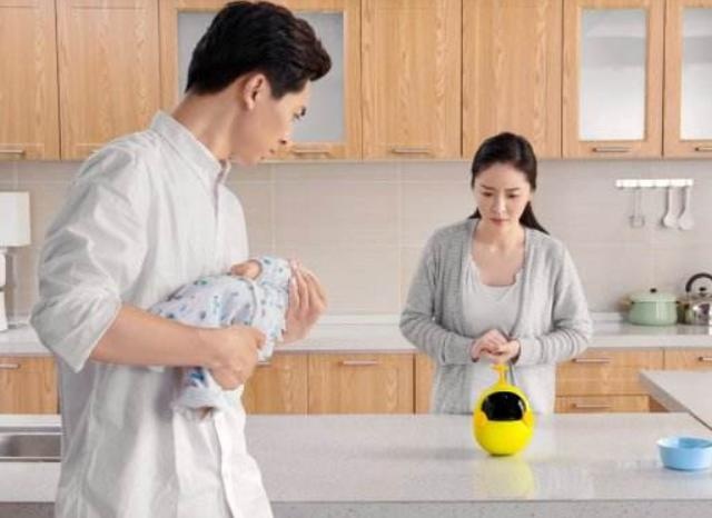 宝宝15个月之前，爸妈别做这5件事，可能影响孩子的正常发育