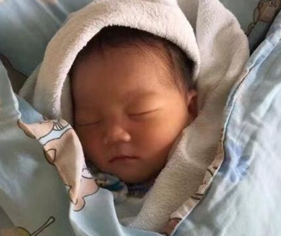 宝宝头围一直不长？3种原因家长要了解，还会影响脑部发育