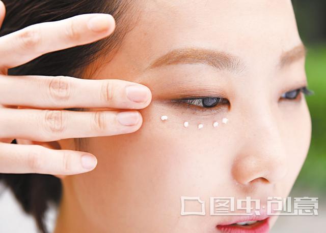 生过孩子老得快？自律女人在这4个细节上下功夫，生完二胎都迷人