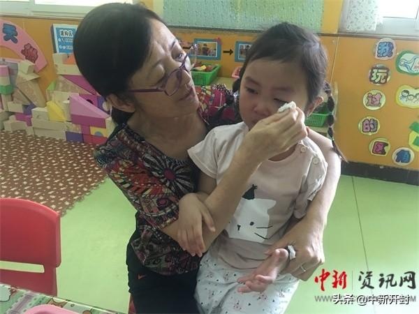 亲亲我的宝贝、亲亲我的老师——回族幼儿园新生一日生活掠影
