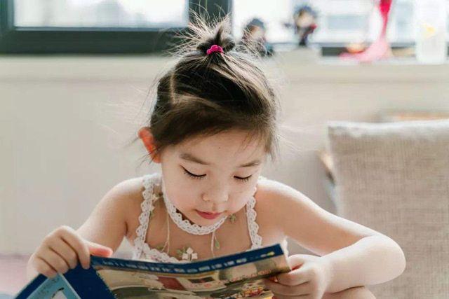 女性肚子上的黑线到底是什么？很多人都不了解，说出来你可能不信