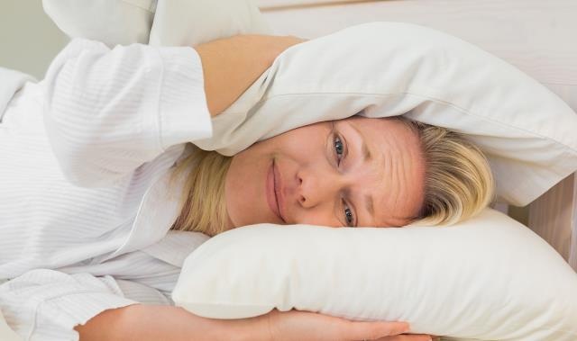 孕中期，孕妈除了左侧睡姿外，还可以怎么睡对宝宝好？