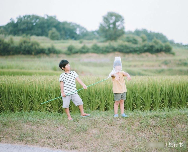 出门带娃旅游，有经验的宝妈都会带这5样神器，别嫌麻烦可省心了