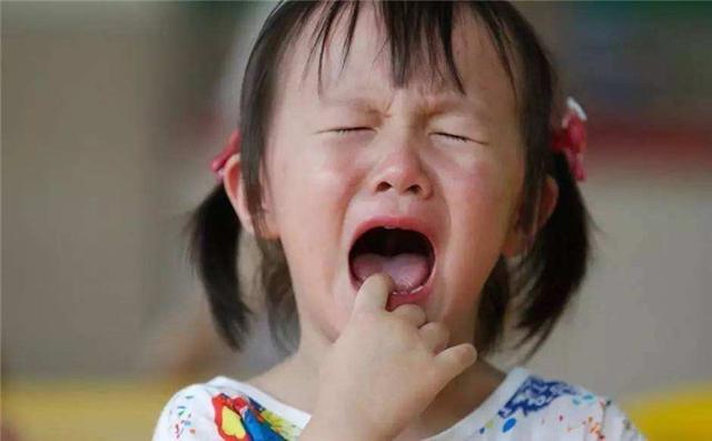 “我才不要上幼儿园！”，4岁孩子的哭诉，宝妈三言两语机智化解