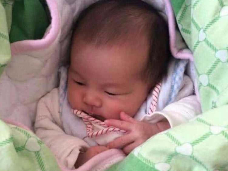 如果宝宝肚子里有“蛔虫”，身体会出现3种症状，家长要细心观察