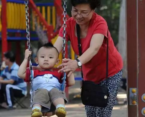 亲孙女被弄丢,奶奶从容回家!称:“我心情不好,不想去找”