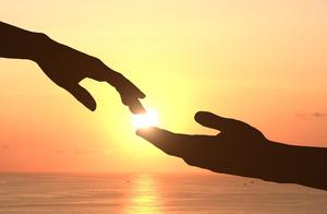 The Elder Says: Spaciousness in the Heart, Like a Boat Across the River; Constant Willingness to Aid Others