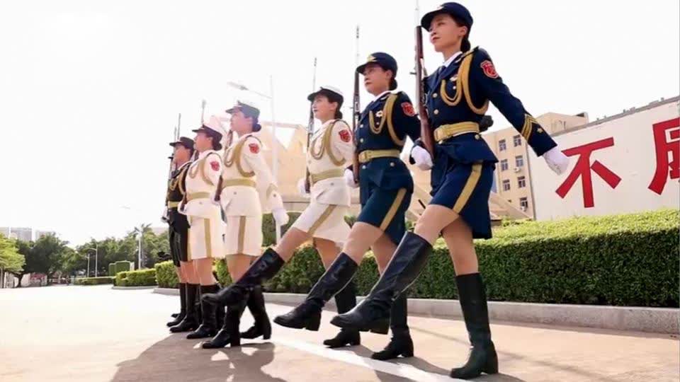 驻港部队女兵身高图片