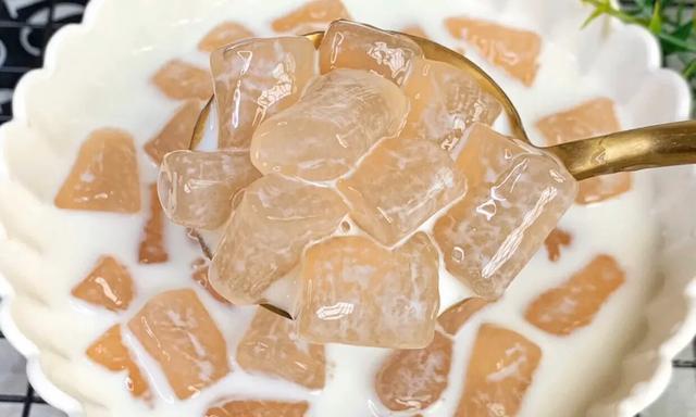 比珍珠好吃百倍的阿达子你吃过吗?目前最火爆的下午茶甜品