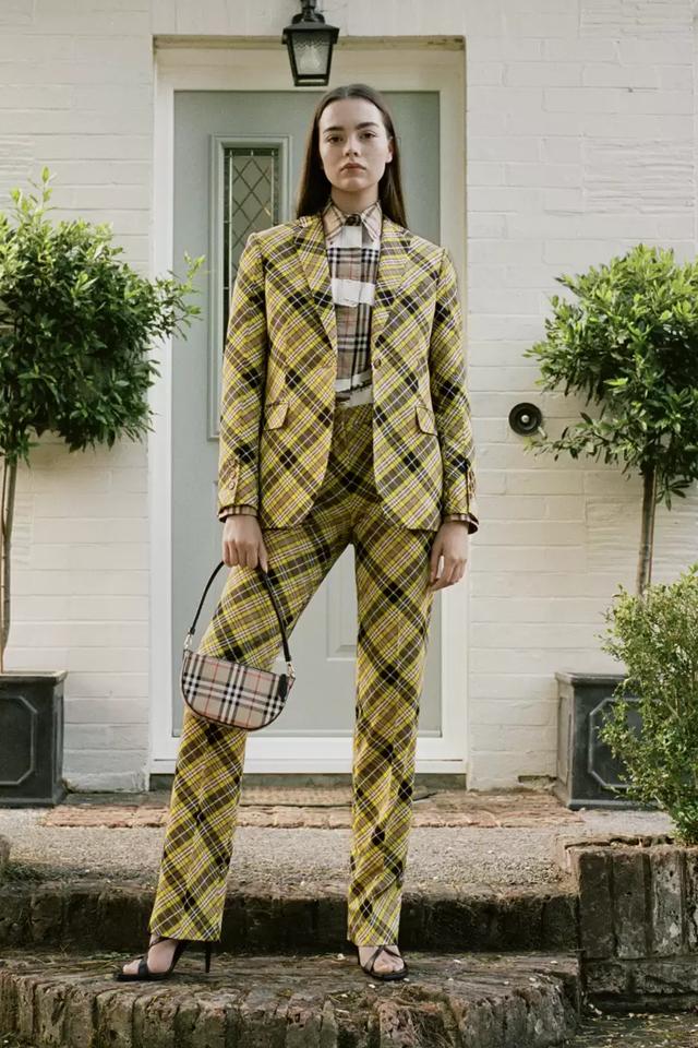博柏利burberry 2021 春夏度假系时装