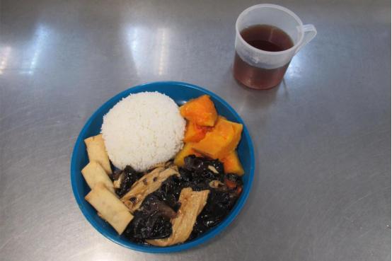 年初一早餐.图自香港"橙新闻"