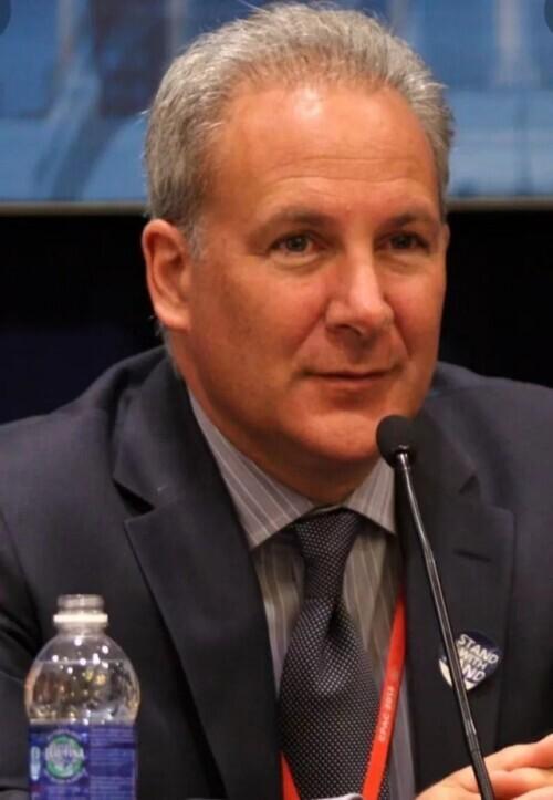 欧洲太平洋资本公司首席经济学家彼得·希夫批评美国政