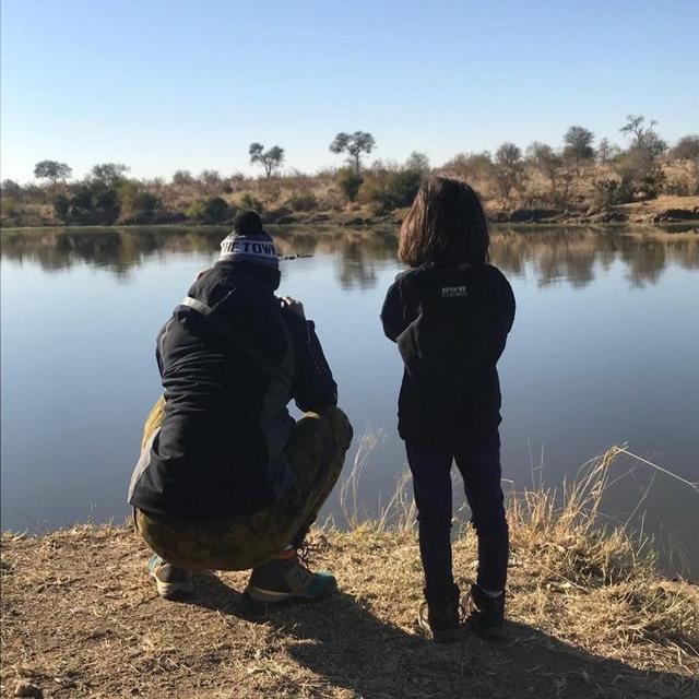 吴彦祖拍女儿背影,低调记录女儿成长纪录.(图/翻摄自吴彦祖ig)