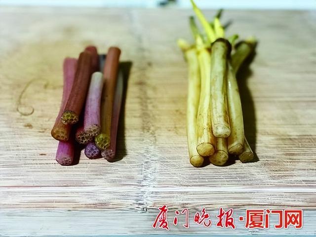 睡莲杆和藕带有何不同?