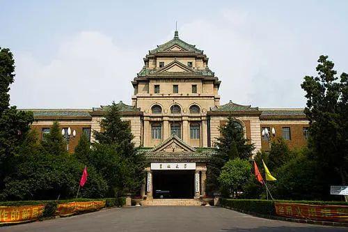 吉林大学法学院(原吉林大学法律系)