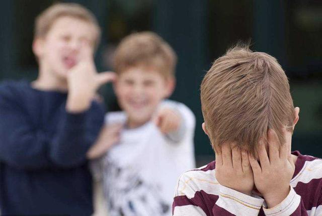 「超级宝妈」20年前，妈妈嫌弃孩子的“兔唇”，丢掉3岁女儿，如今很后悔