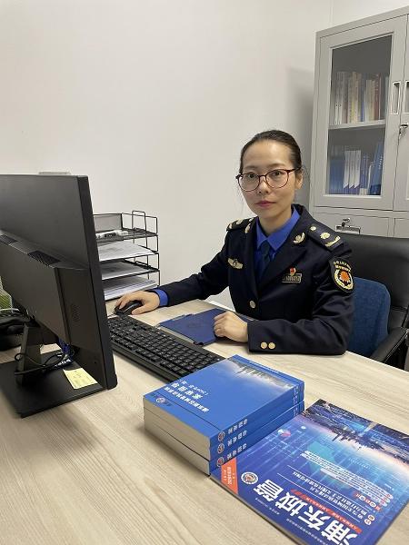 上海女性城管已占五分之一"既柔又飒"的巾帼城管是怎么炼成的?