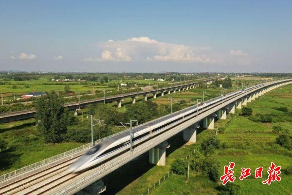 中部地区县级市首发至北京始发高铁,今起湖北枣阳可直达北京