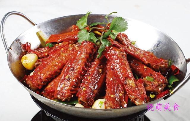 蒜苗炒肉,香辣鸡爪,干锅鸭翅,冰糖排骨的美味做法,营养又好吃