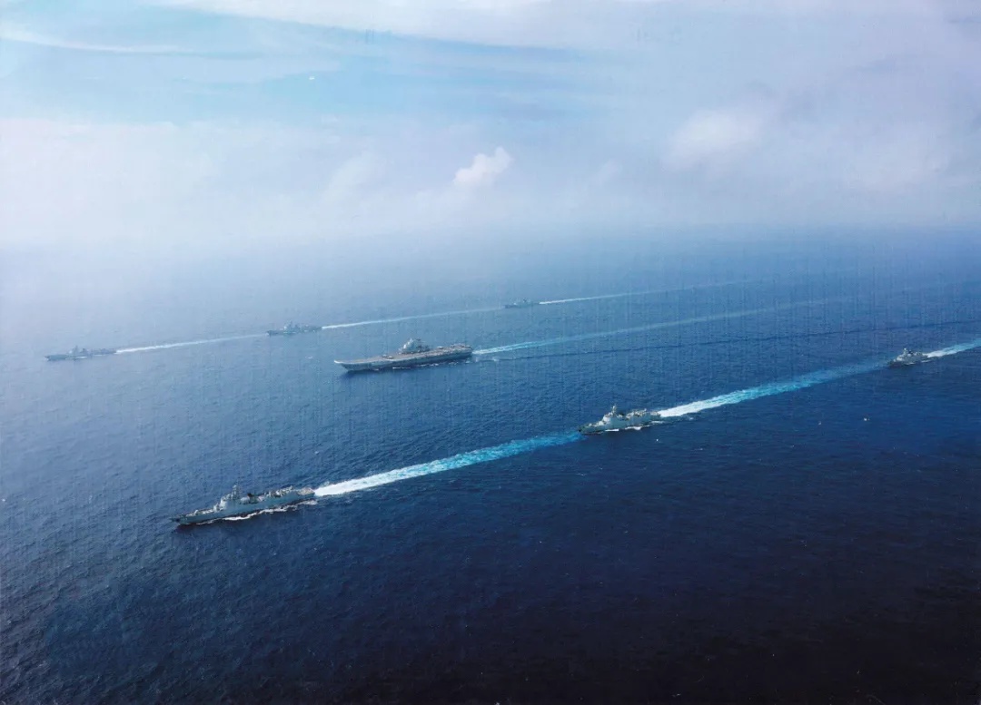 辽宁舰航母编队在台湾周边海域训练