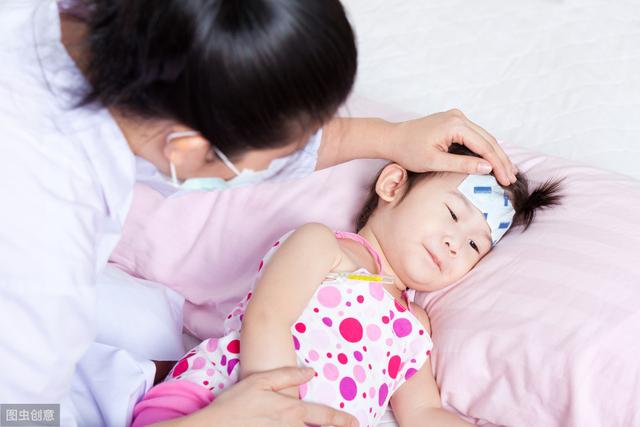 你的育儿经：宝宝第一次发热？家长不用太心急，幼儿急疹了解一下