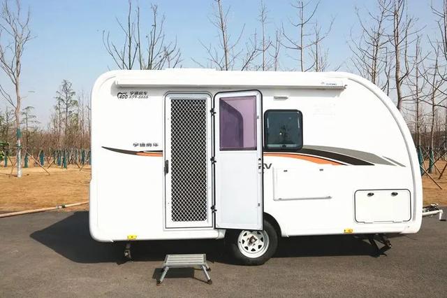 宇通t510上路拖挂豪华版 既看重质量,更注重安全