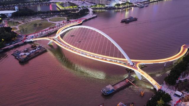 广州新名片!"海心桥"正式开通