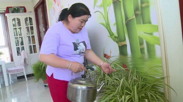 村民范雪玲去年积极响应政策号召对自的家房屋拆旧建新,现在住在76