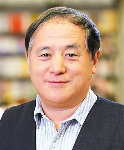 推荐人:商务印书馆总经理 于殿利