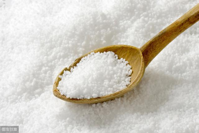 【你的育儿经】什么时候加盐？怎样挑选儿童牛奶？宝宝辅食的这些问题不容忽视