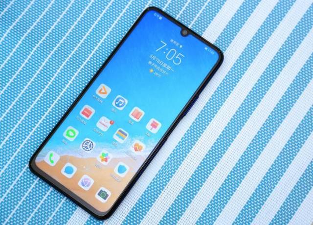 最便宜的华为手机90hz双模5g仅1599元香不香