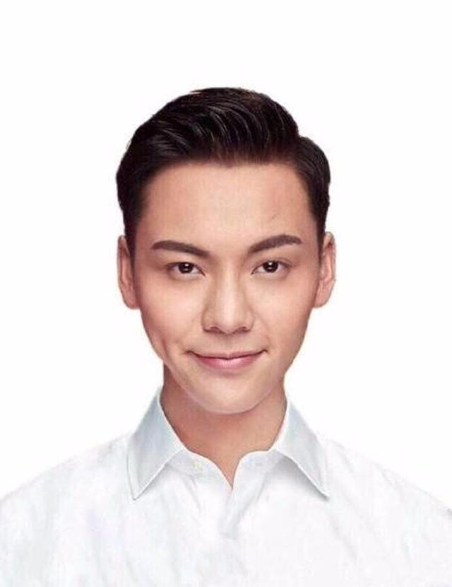 太帅了!张国荣罕见证件照曝光