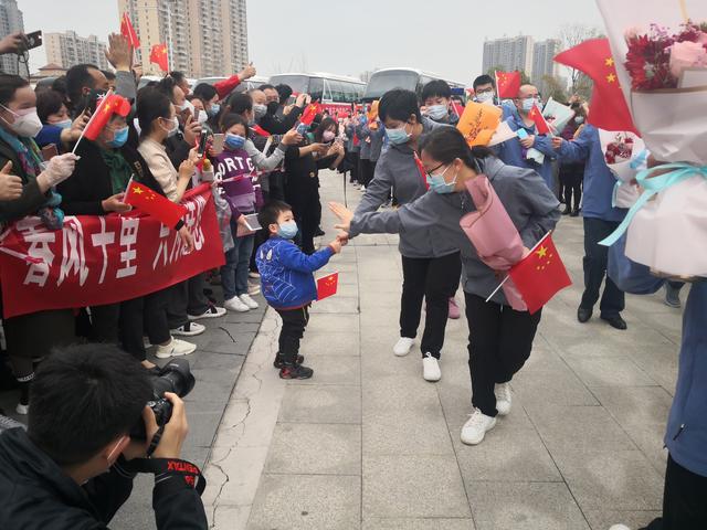 11月6日上午,由省委宣傳部,省衛健委,省文旅廳,山東出版集團主辦,山東