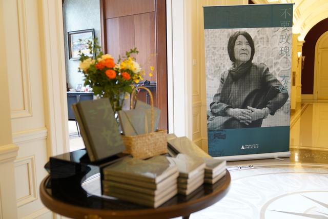 93岁诗人灰娃:用灵魂的苦难,酿成诗歌的美酒