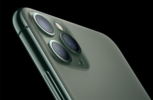 环球网▲A14性能无敌！iPhone 12细节曝光：镜头有惊喜