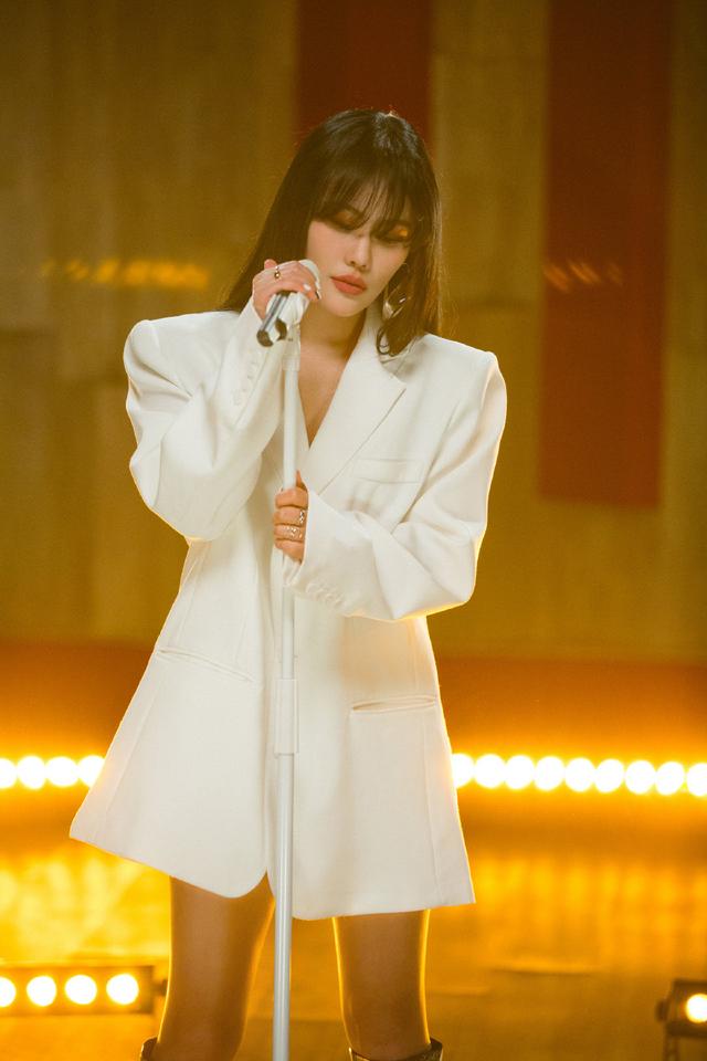 电影工厂歌手突围赛求生欲满满为了大众所向放弃了亲儿子二