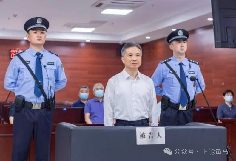 原杭州市委书记周江勇想不到,下属区长送的女人,竟然会让他栽了