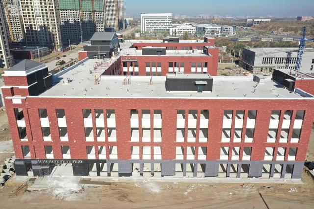 明年9月招生!哈尔滨市第17中学新区学校已经封顶