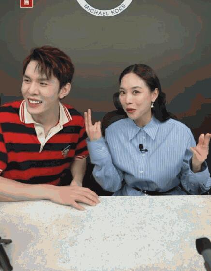 太洗脑!王霏霏因李佳琦变成大嗓门 网友:可以出个组合