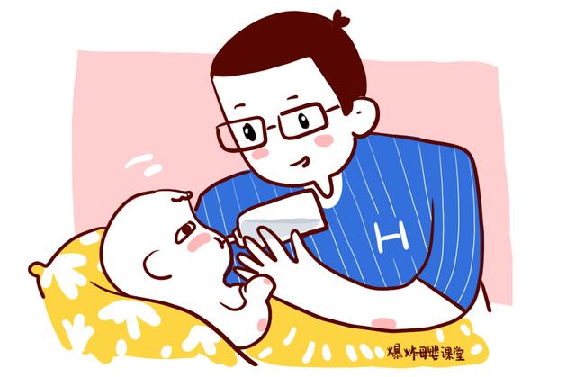 『小树丫』为什么宝宝总是吐奶？儿科医生：别只会拍背了，教你多种做法