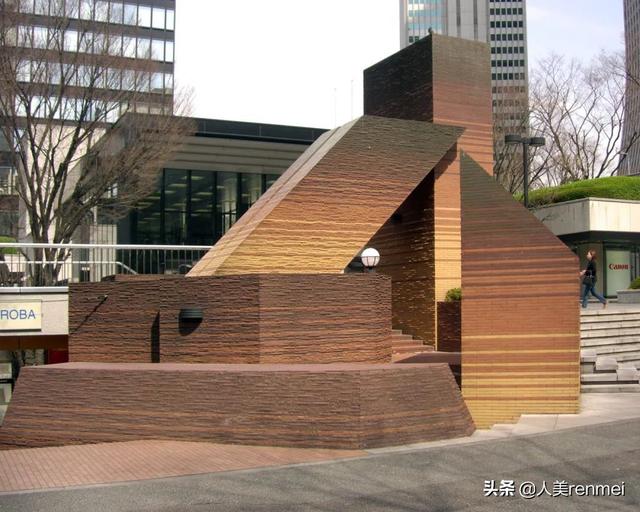 会田雄亮 《纪念碑·广场造型》1974
