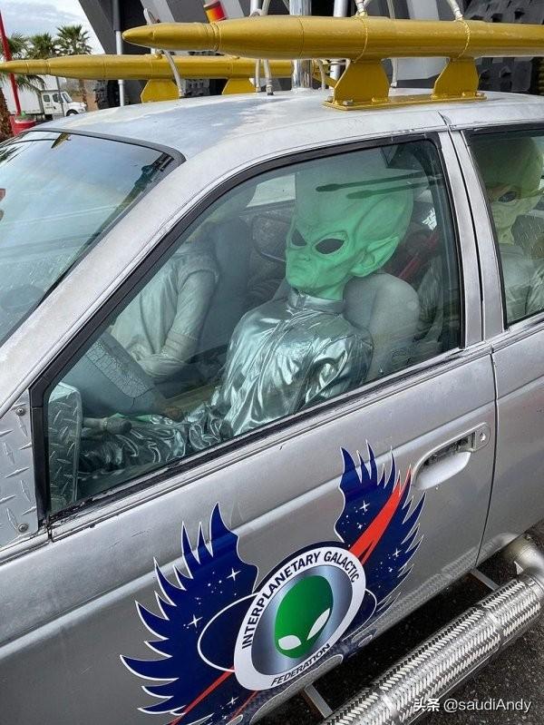 搞笑图片:真是涨见识了!老外脑洞突破天际的改装车